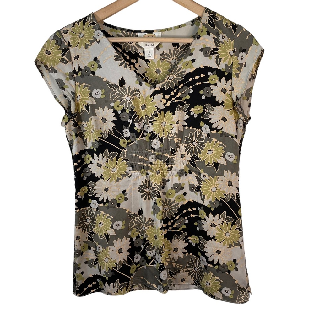 Talbots Pure Silk Gray Green Floral Shirt Size 6 V-Neck Short Sleeve Lightweight